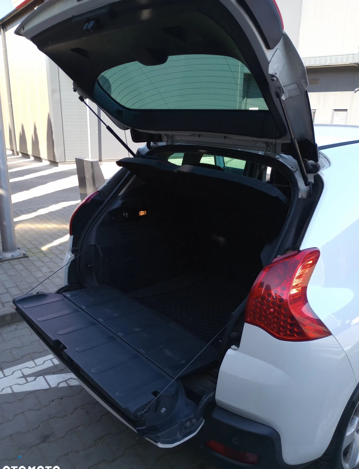 Peugeot 3008 cena 26900 przebieg: 182000, rok produkcji 2013 z Ostrołęka małe 67
